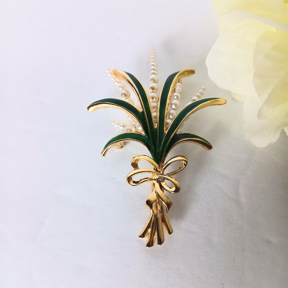Vintage Roland Palm Leaf Gold Tone Brooch